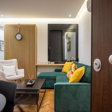 Explore Athens Kolonaki Base Екстериор снимка